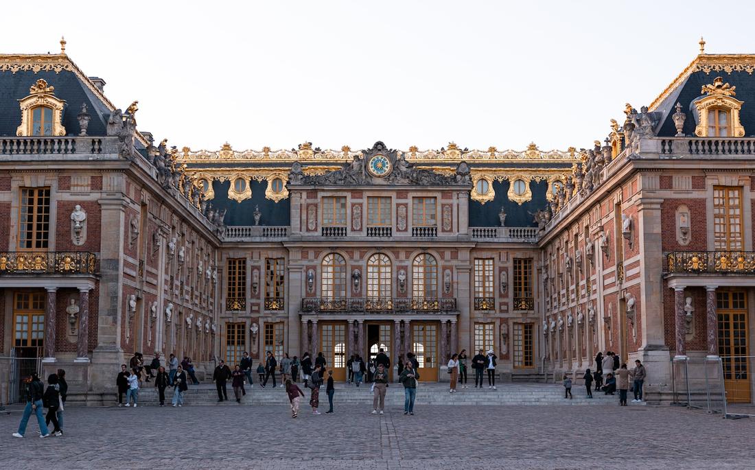 The Versailles Royal Day Trip
