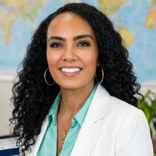 Shana Star Nunez, founder of Stars Pack N Go Destinations